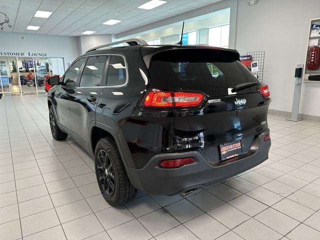Thumbnail image of 2017 Jeep Cherokee at Serpentini Chevrolet of Willoughby