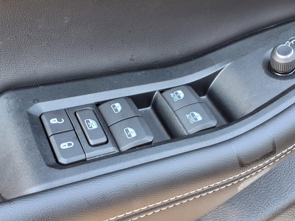 Thumbnail image of 2024 Jeep Grand Cherokee L at Classic Cdjr Of Lancaster