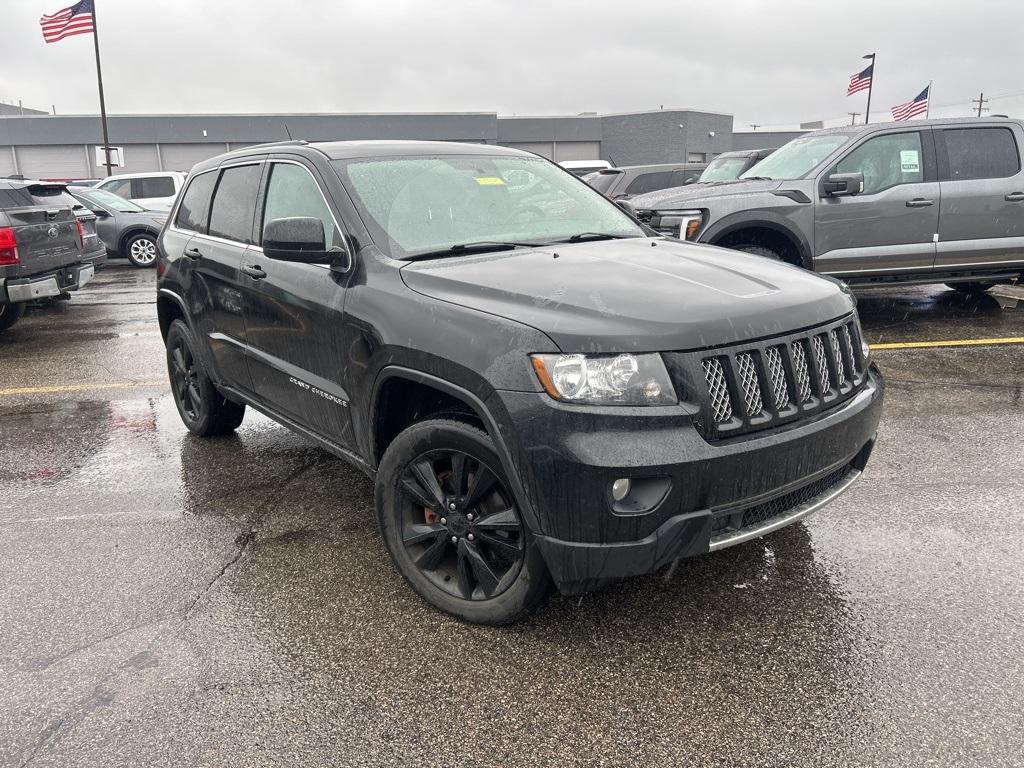 Thumbnail image of 2013 Jeep Grand Cherokee at Lafontaine Ford Grand Rapids
