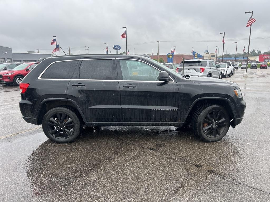 Thumbnail image of 2013 Jeep Grand Cherokee at Lafontaine Ford Grand Rapids
