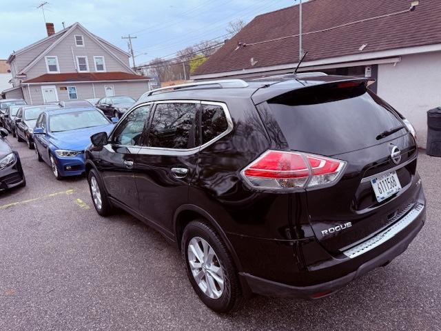 Thumbnail image of 2016 Nissan Rogue at Huntington Auto Mall