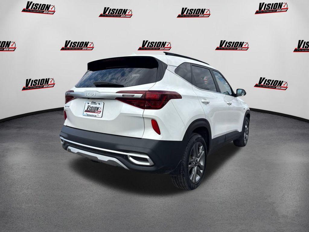 Thumbnail image of 2022 Kia Seltos at Vision Kia Canandaigua