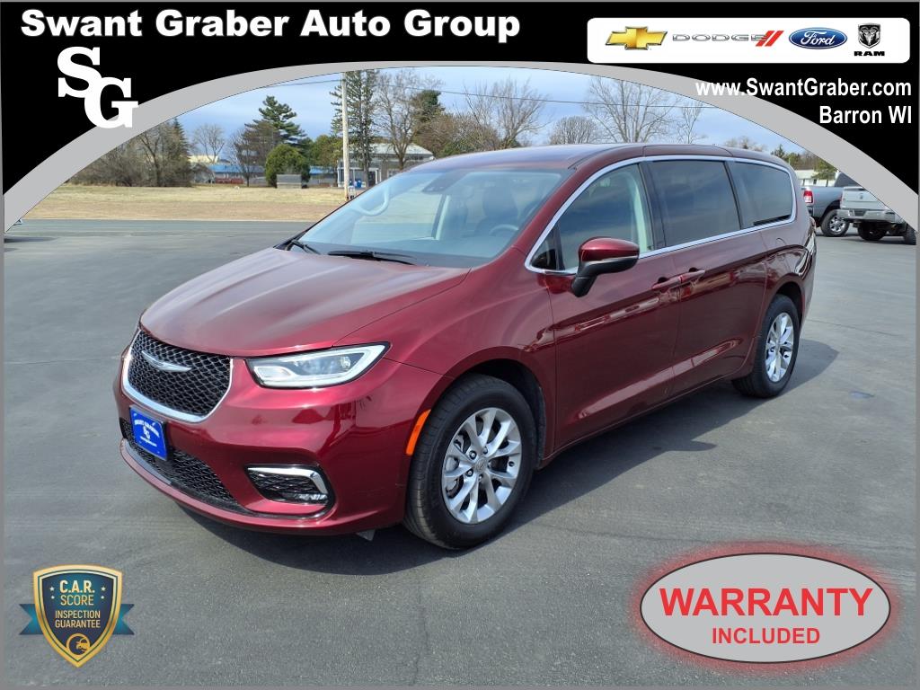 Thumbnail image of 2023 Chrysler Pacifica at Swant Graber Motors