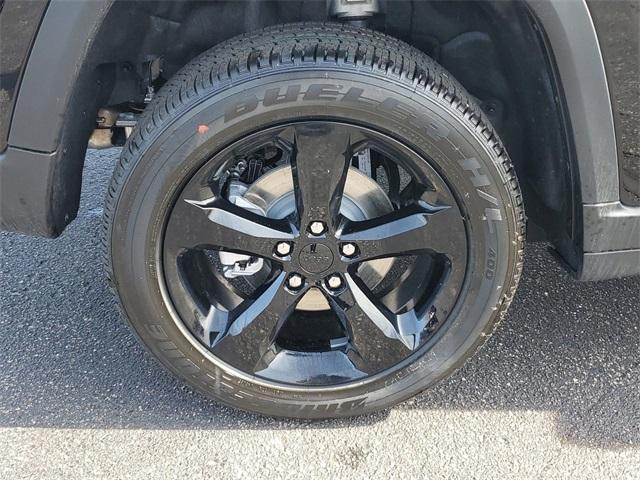 Thumbnail image of 2025 Jeep Grand Cherokee at Seelye of Pawpaw