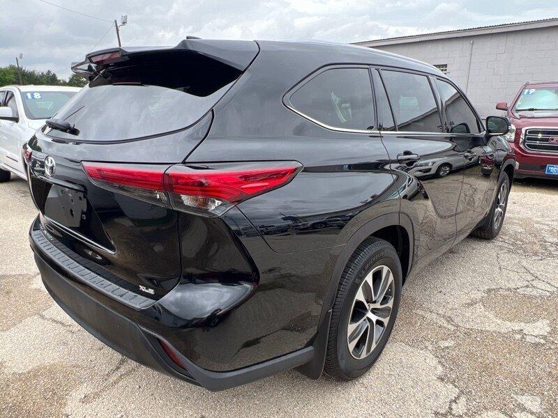 Thumbnail image of 2022 Toyota Highlander at Triple J's Auto Sales, LLC