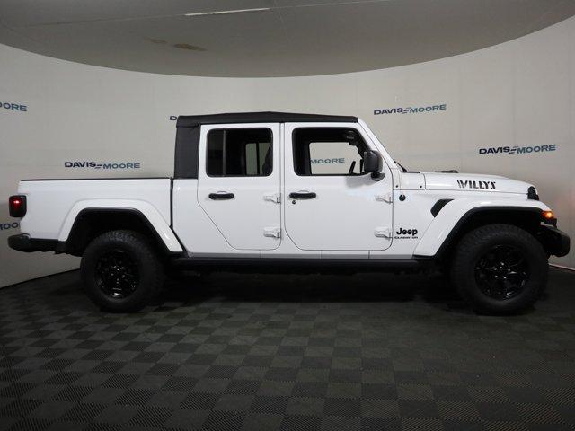Thumbnail image of 2022 Jeep Gladiator at DavisMooreChryslerDodgeJeepUSED of Wichita, KS