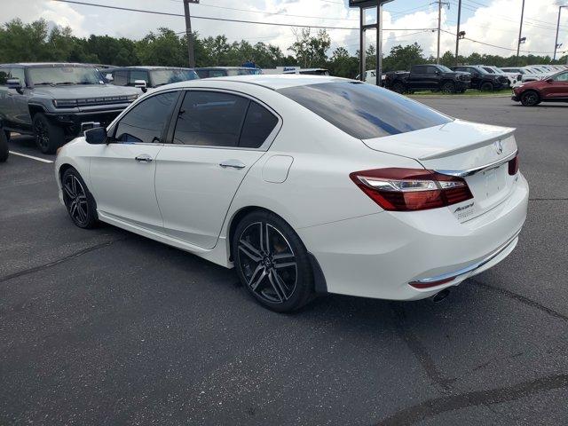 Thumbnail image of 2017 Honda Accord at Lee Buick GMC [New]