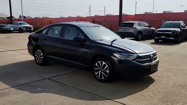 Thumbnail image of 2024 Volkswagen Jetta at Davis Chevrolet USED