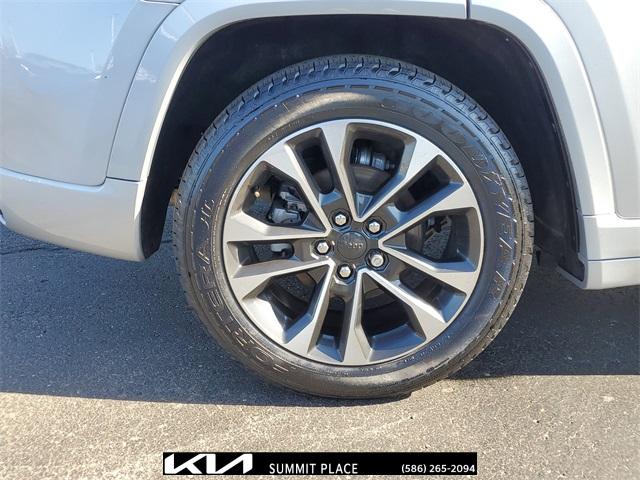 Thumbnail image of 2022 Jeep Grand Cherokee at Summit Place Kia