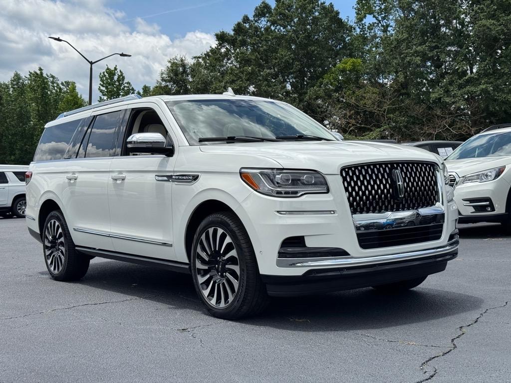 Thumbnail image of 2023 Lincoln Navigator L at George Coleman Ford