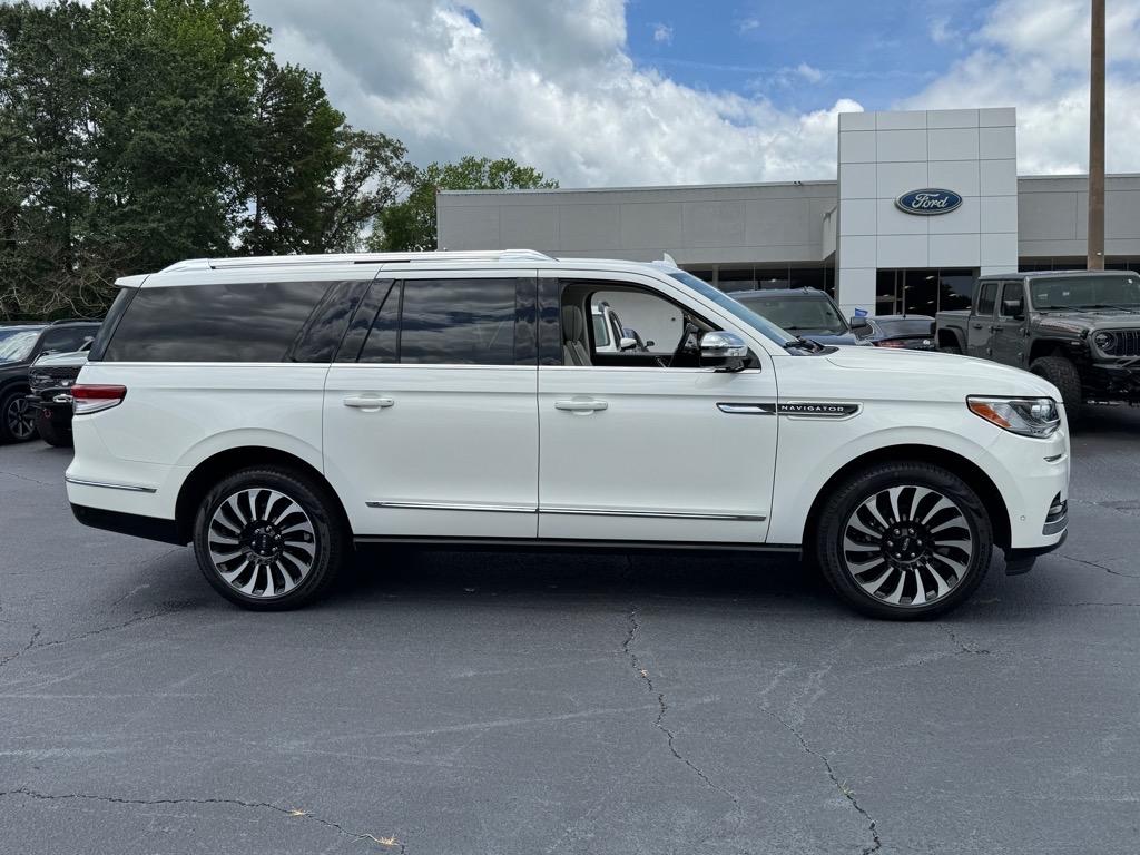 Thumbnail image of 2023 Lincoln Navigator L at George Coleman Ford