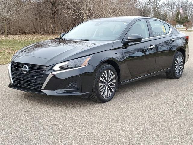 Thumbnail image of 2024 Nissan Altima at Grand Blanc Nissan