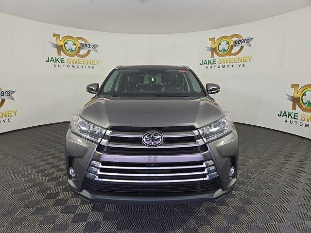 Thumbnail image of 2017 Toyota Highlander at Jake Sweeney Mazda Used