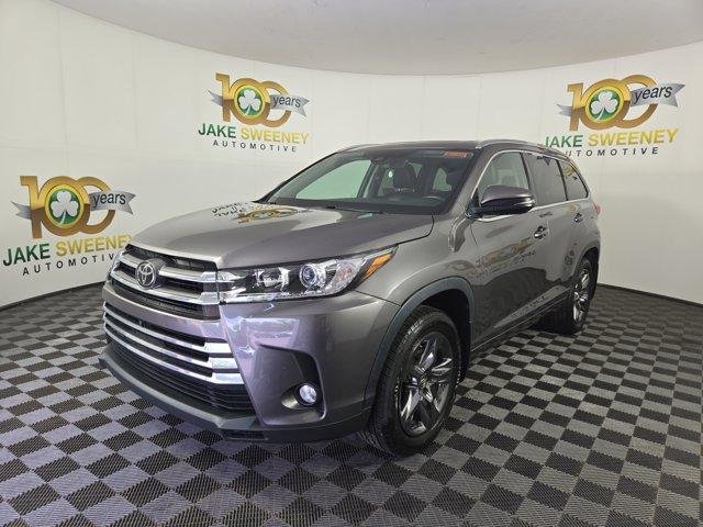 Thumbnail image of 2017 Toyota Highlander at Jake Sweeney Mazda Used