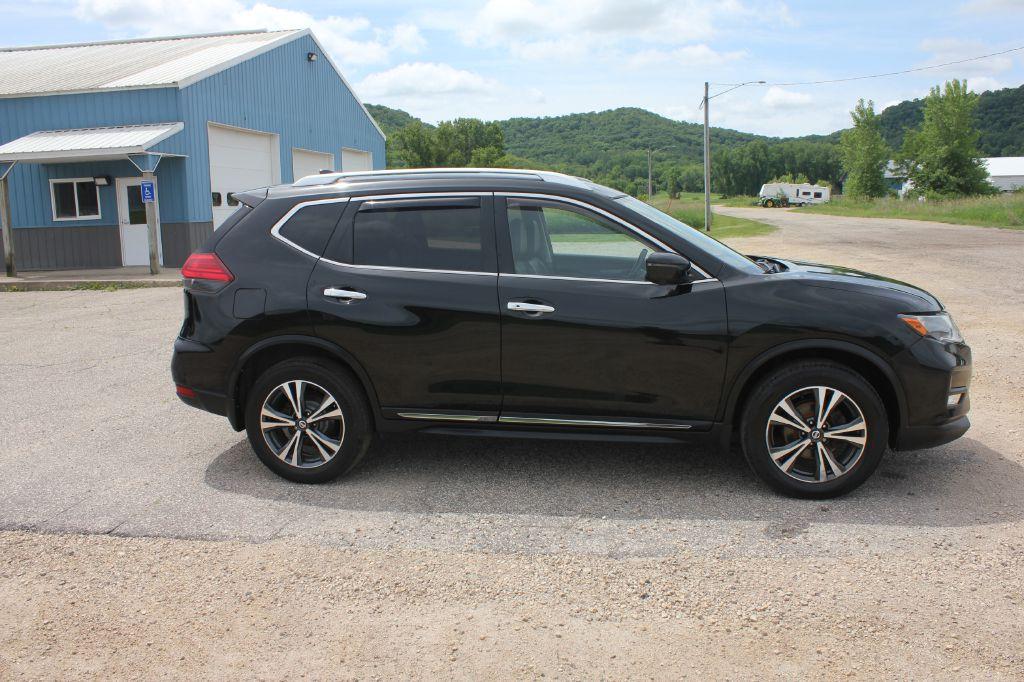 Thumbnail image of 2017 Nissan Rogue at APPLE AUTO & ROOT RIVER TRAILERS