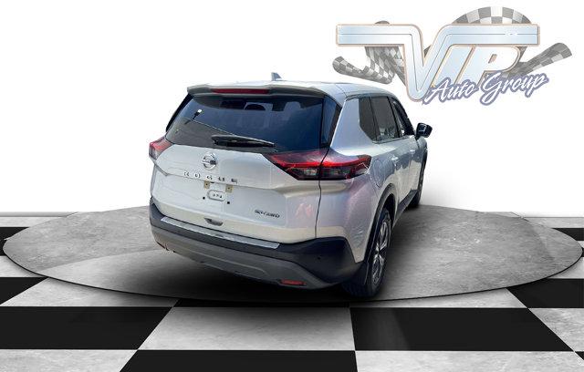 Thumbnail image of 2021 Nissan Rogue at Garden City Chrysler Jeep Dodge - Used