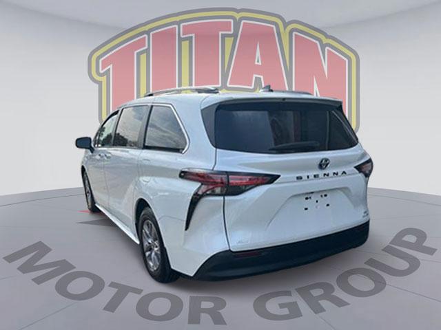 Thumbnail image of 2022 Toyota Sienna at Hillside Toyota