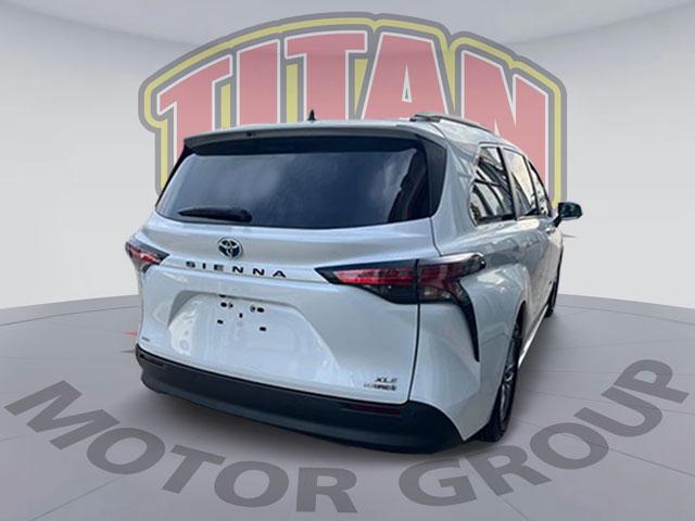 Thumbnail image of 2022 Toyota Sienna at Hillside Toyota
