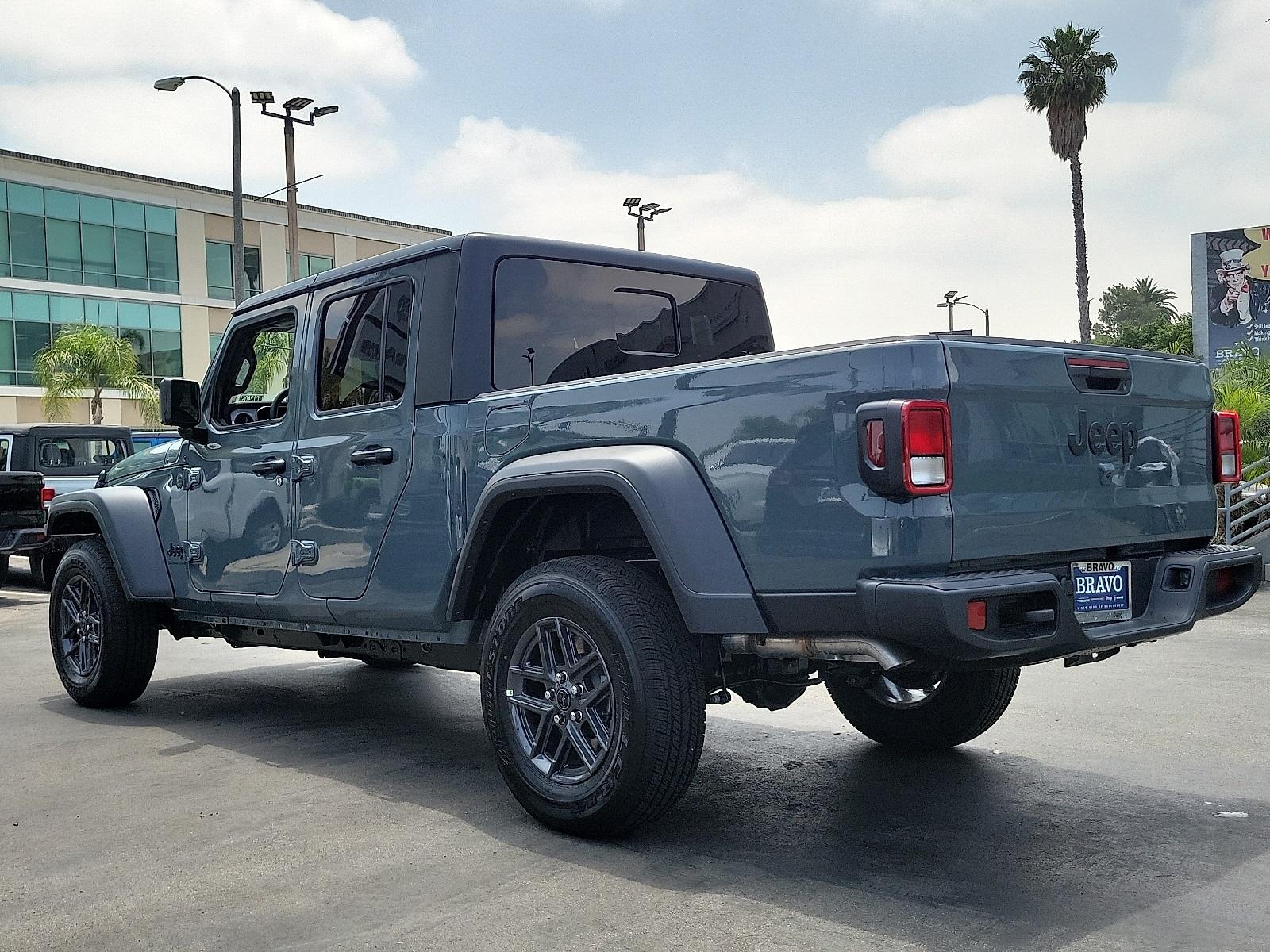 Thumbnail image of 2025 Jeep Gladiator at Wetzel Chevrolet