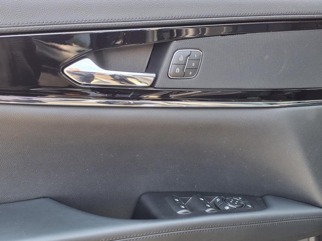 Thumbnail image of 2022 Lincoln Nautilus at Irwin Mazda Lincoln