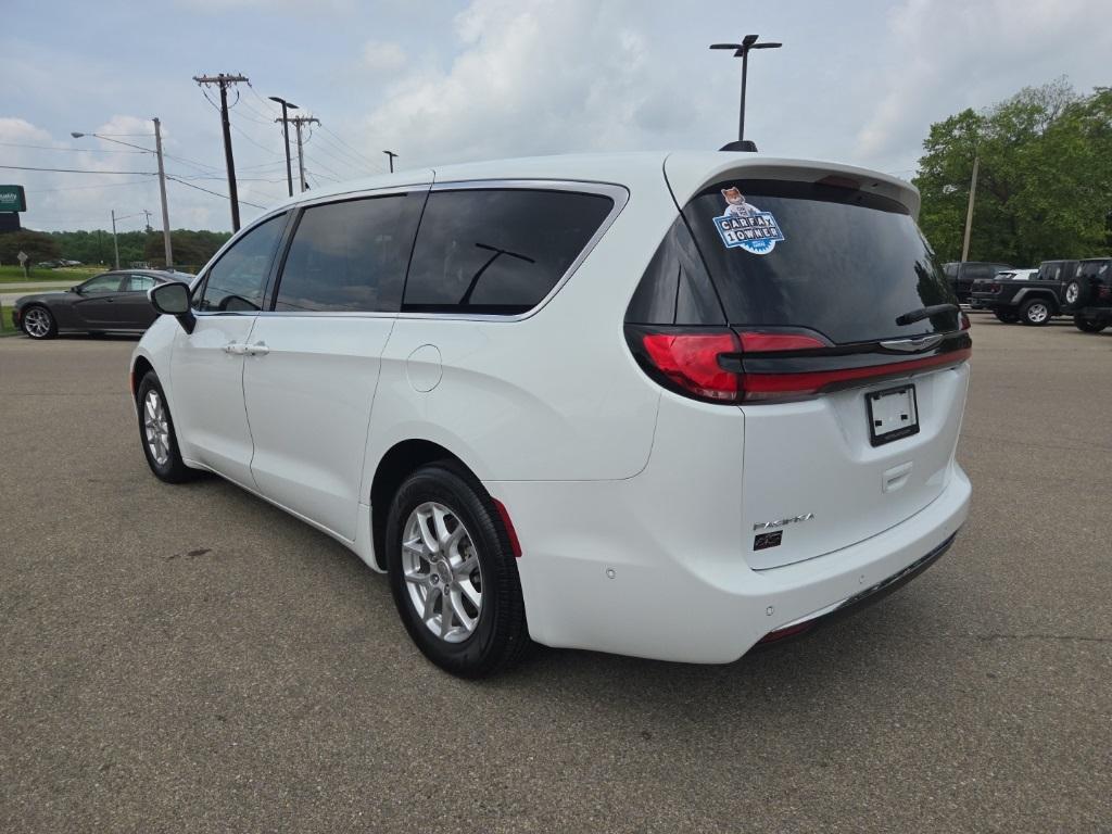 Thumbnail image of 2023 Chrysler Pacifica at Wetzel Chrysler Jeep Dodge Ram