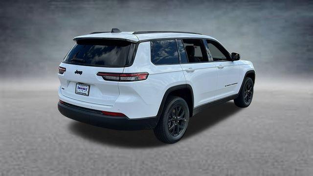 Thumbnail image of 2025 Jeep Grand Cherokee L at Jim Riehl's Friendly Chrysler Dodge Jeep Ram of Lapeer