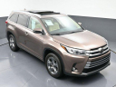 Thumbnail image of 2018 Toyota Highlander at CarVision Mitsubishi - USED