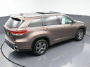 Thumbnail image of 2018 Toyota Highlander at CarVision Mitsubishi - USED