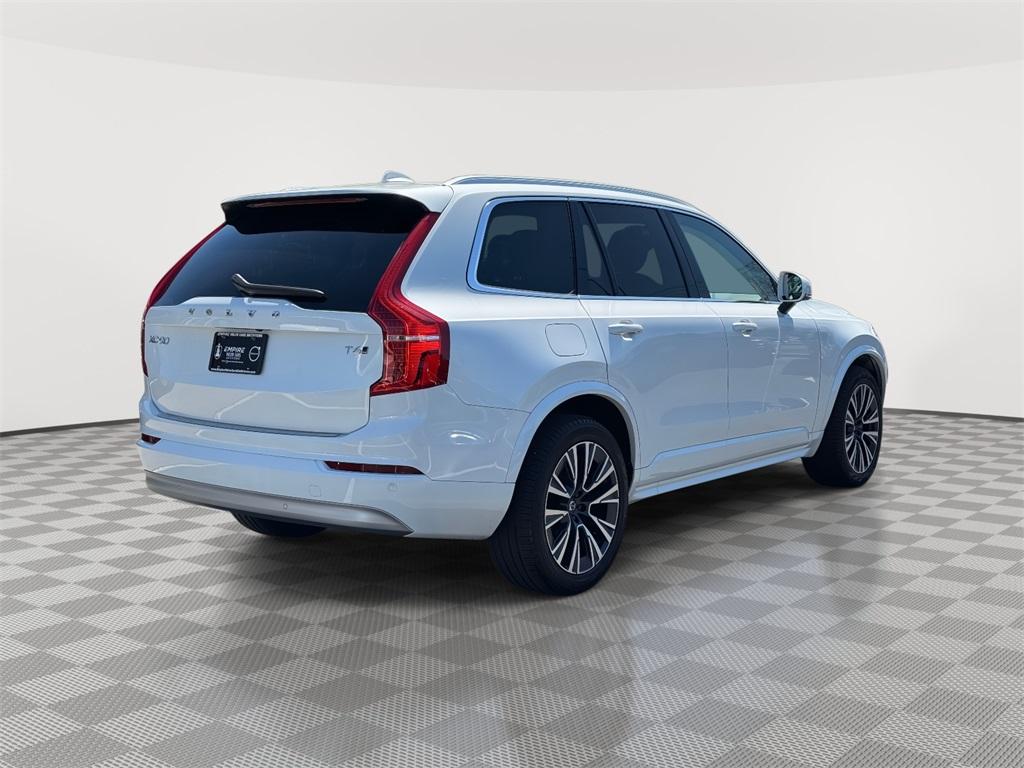 Thumbnail image of 2022 Volvo XC90 at Empire Volvo Cars of Smithtown