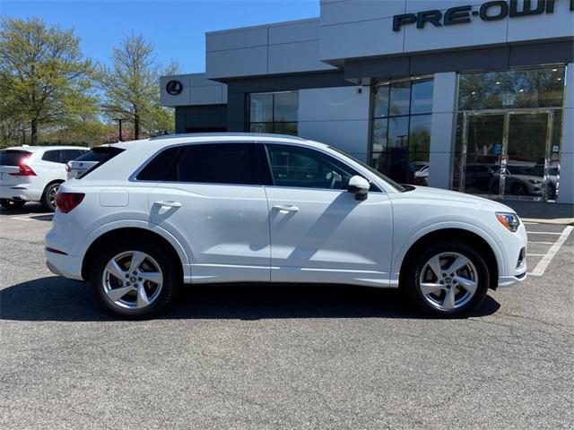 Thumbnail image of 2020 Audi Q3 at Lexus of Smithtown