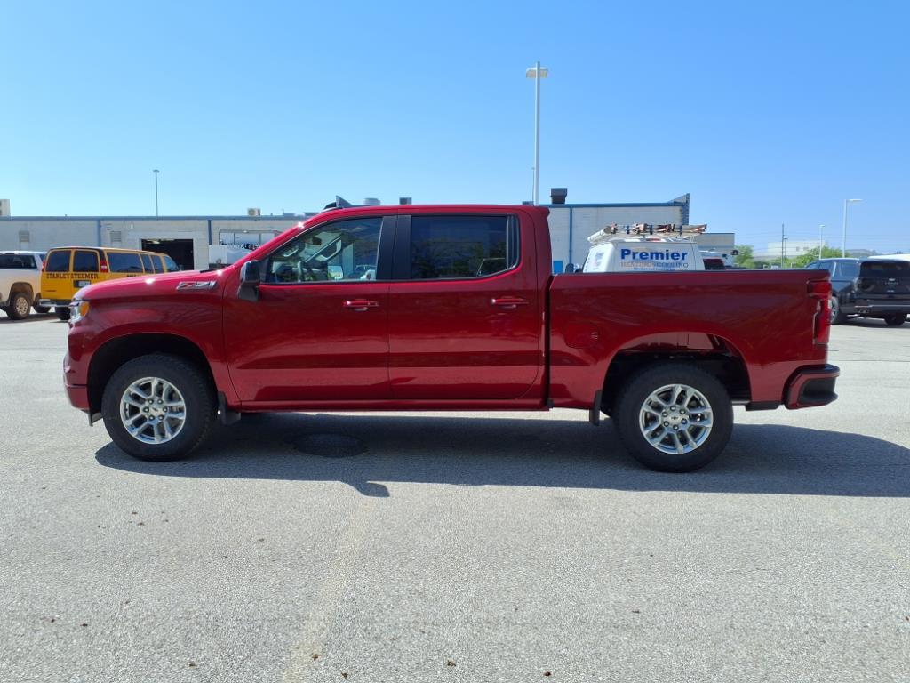 Thumbnail image of 2025 Chevrolet Silverado 1500 at Lou Fusz Chevrolet