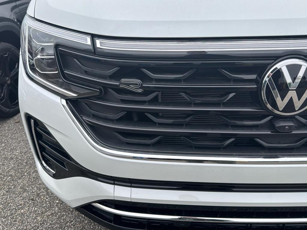 Thumbnail image of 2025 Volkswagen Atlas Cross Sport at Platinum Volkswagen