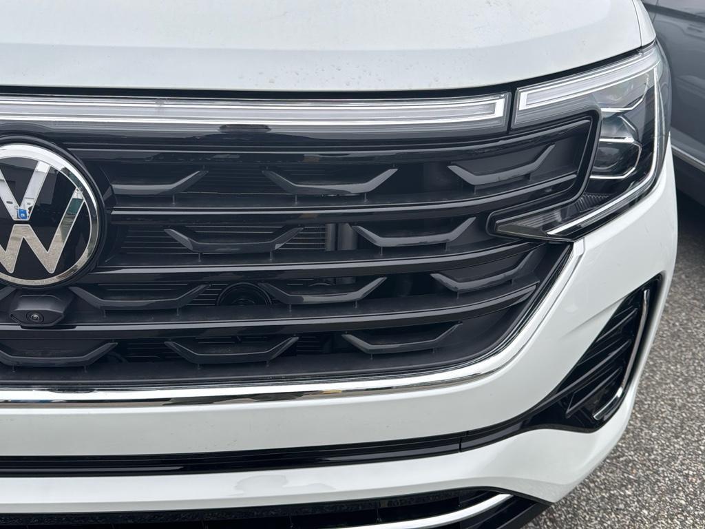 Thumbnail image of 2025 Volkswagen Atlas Cross Sport at Platinum Volkswagen