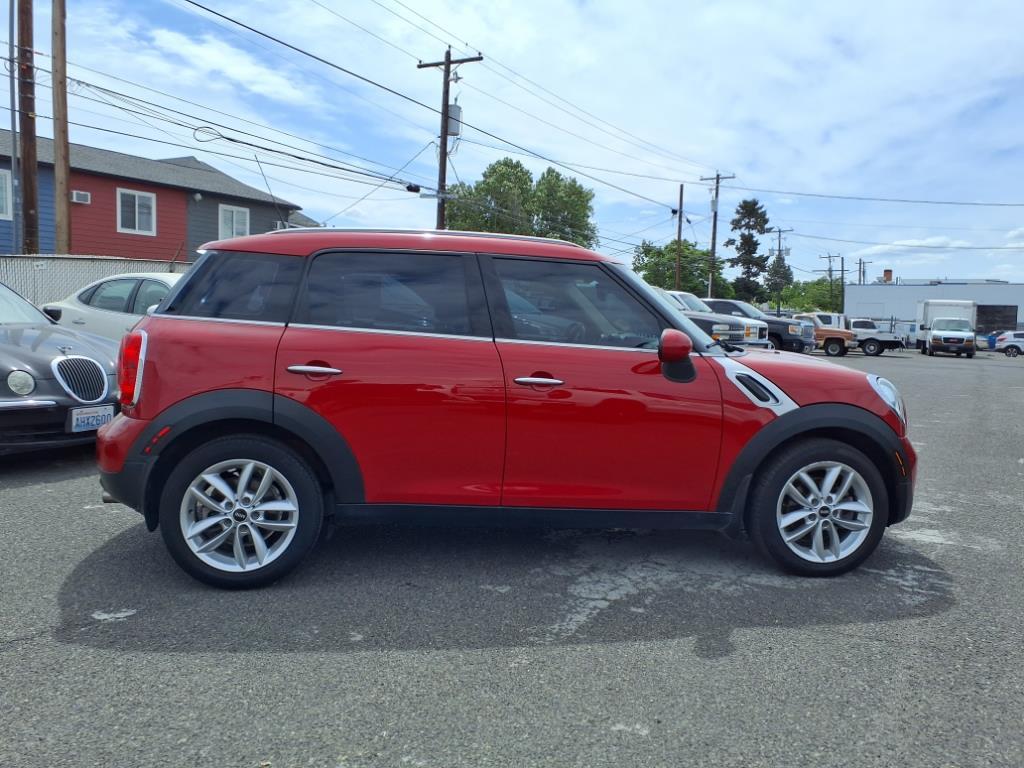 Thumbnail image of 2014 MINI Countryman at Lee Peterson