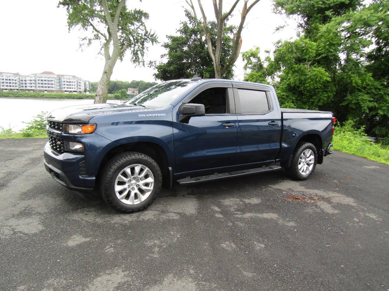 Thumbnail image of 2021 Chevrolet Silverado 1500 at 2010 Auto Sales LLC