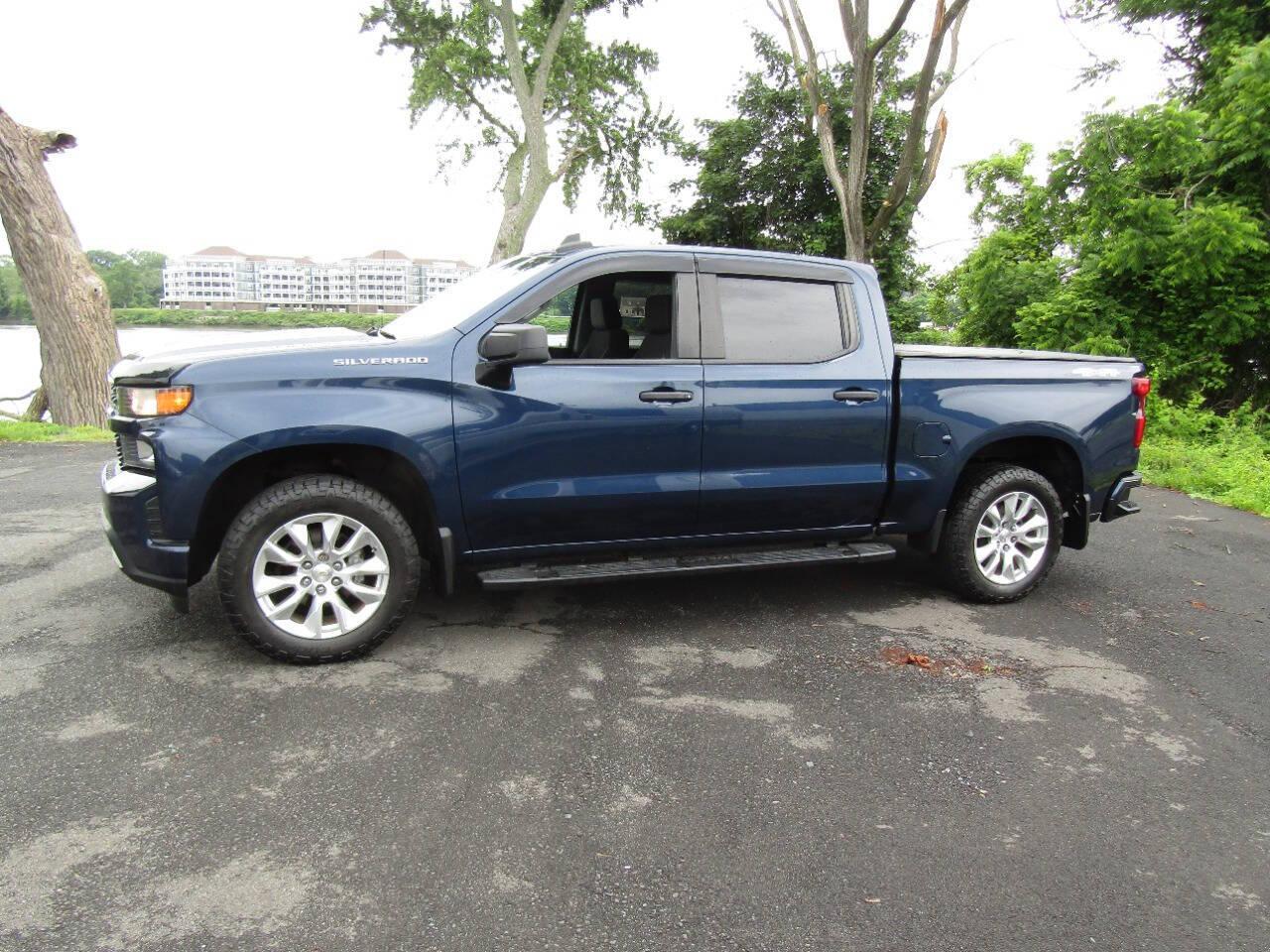 Thumbnail image of 2021 Chevrolet Silverado 1500 at 2010 Auto Sales LLC