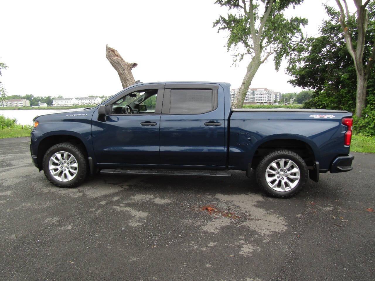 Thumbnail image of 2021 Chevrolet Silverado 1500 at 2010 Auto Sales LLC