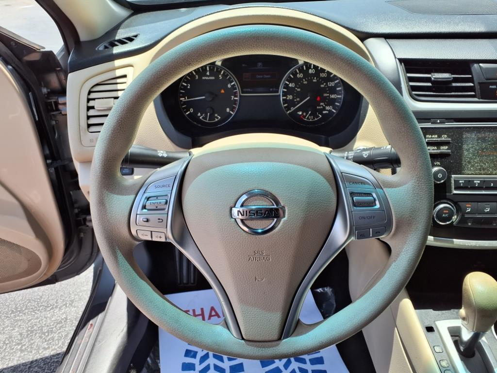 Thumbnail image of 2016 Nissan Altima at Express Credit Auto - North Okc