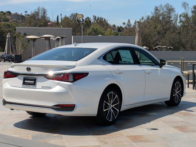 Thumbnail image of 2025 Lexus ES 300h at Lexus Escondido USED