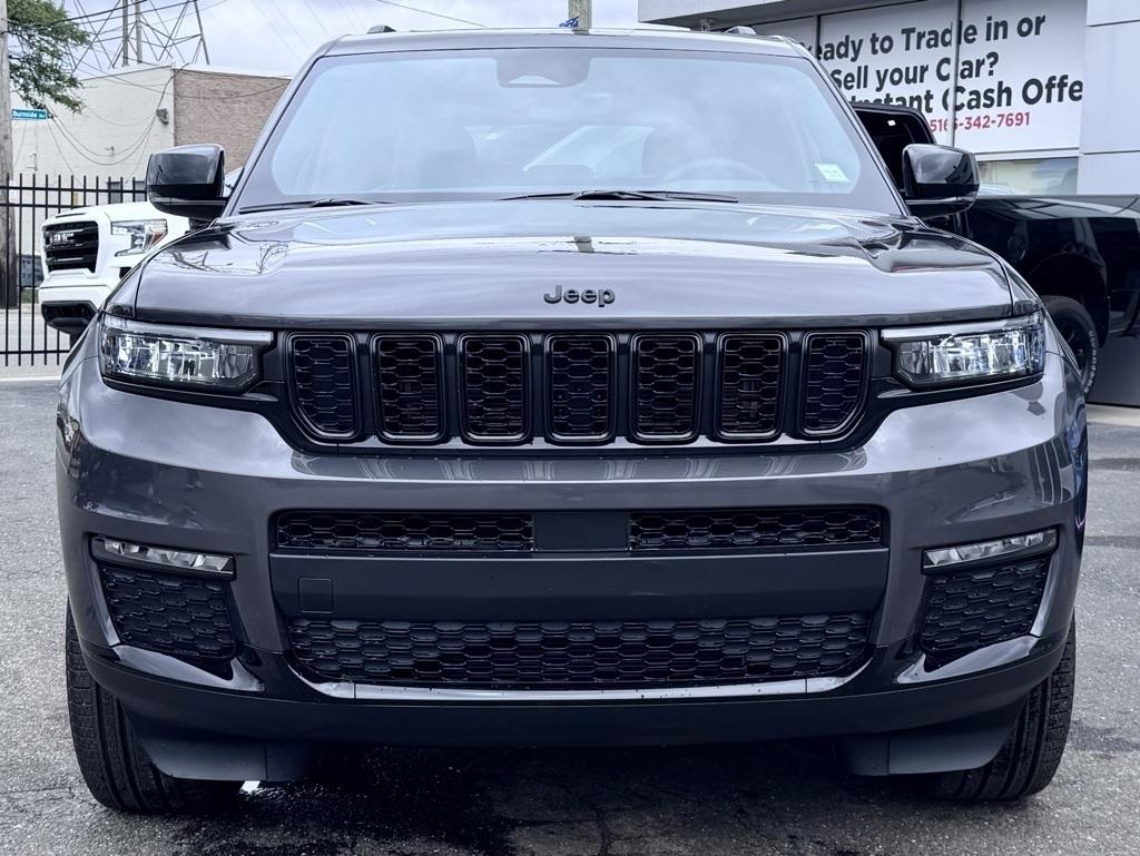Thumbnail image of 2025 Jeep Grand Cherokee L at South Shore Chrysler Dodge Jeep RAM