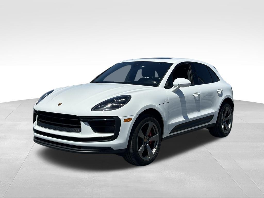 Thumbnail image of 2022 Porsche Macan at Aventura Chrysler Jeep Dodge Ram