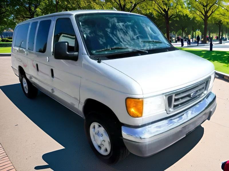 Image of 2006 Ford E-Series