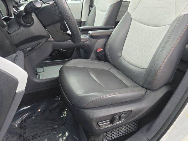 Thumbnail image of 2022 Toyota Sienna at Performance Chrysler Dodge Jeep Ram Centerville