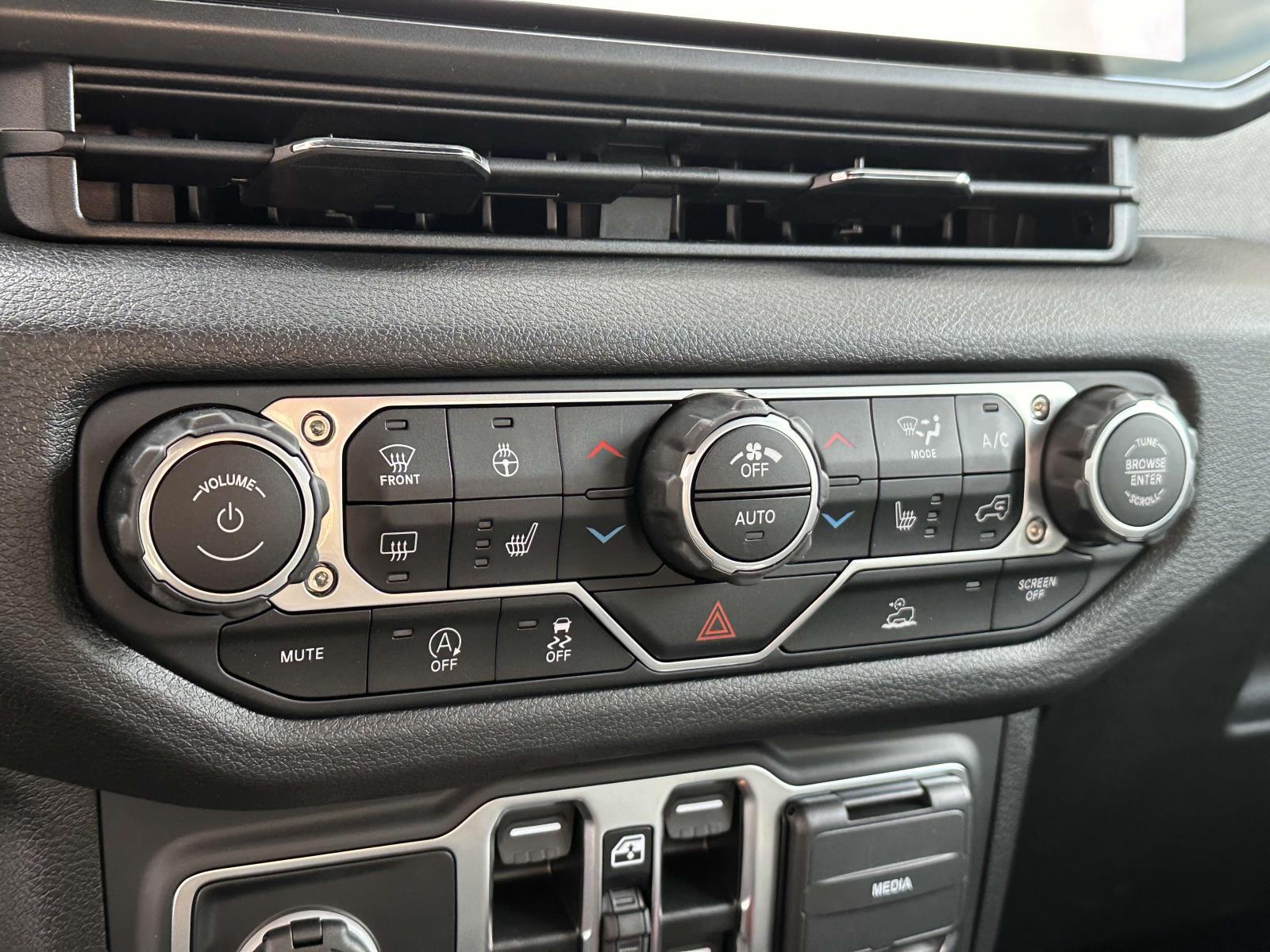 Thumbnail image of 2025 Jeep Wrangler at Port Jeff Chrysler Jeep Inc