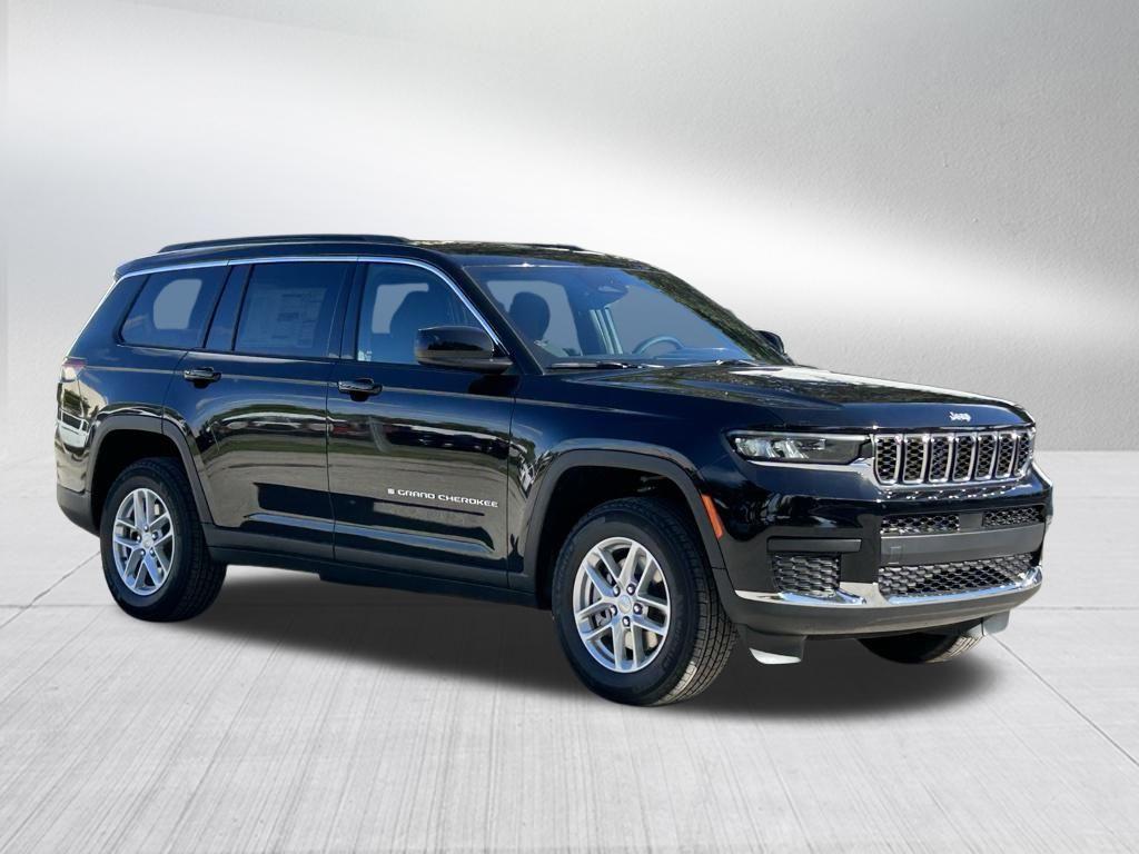 Thumbnail image of 2025 Jeep Grand Cherokee L at Kendall Dodge Chrysler Jeep Ram