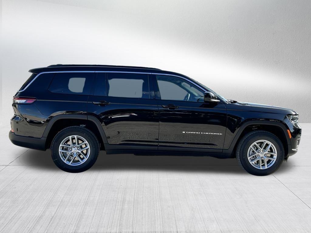Thumbnail image of 2025 Jeep Grand Cherokee L at Kendall Dodge Chrysler Jeep Ram
