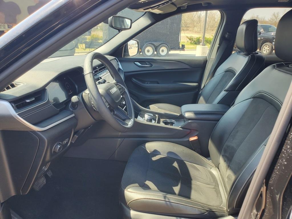 Thumbnail image of 2024 Jeep Grand Cherokee at Szott I96 Chrysler Dodge Jeep Ram