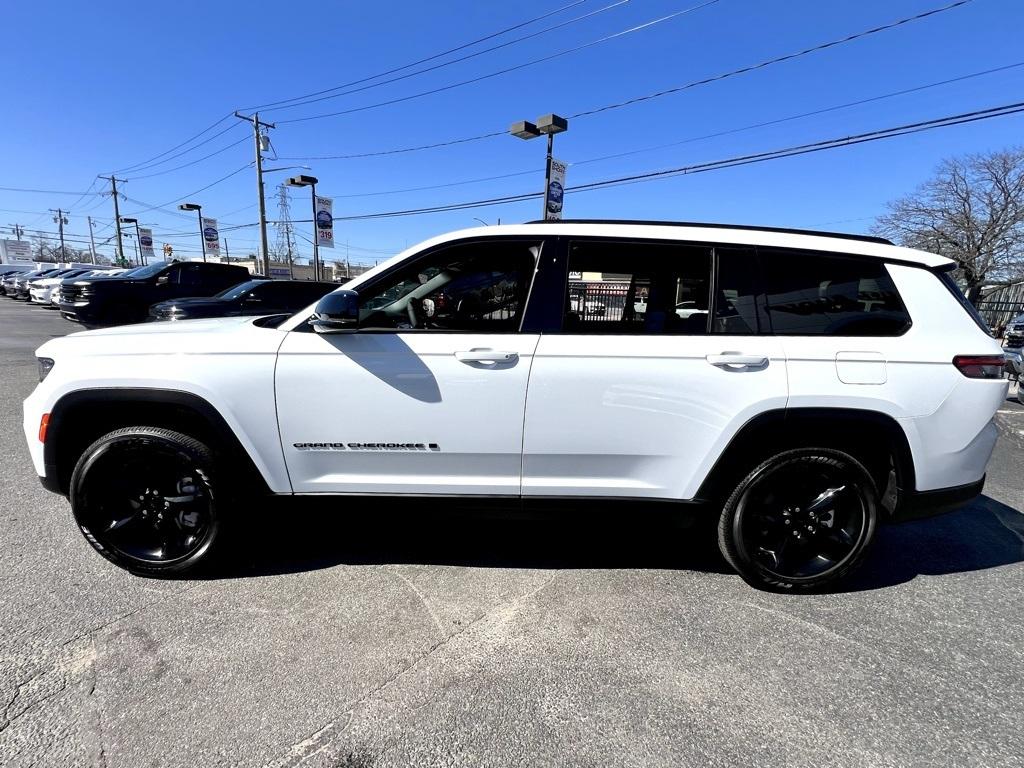 Thumbnail image of 2025 Jeep Grand Cherokee L at South Shore Chrysler Dodge Jeep RAM