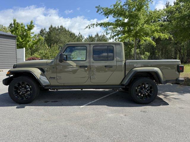 Thumbnail image of 2025 Jeep Gladiator at JT's Chrysler Jeep Dodge (new)