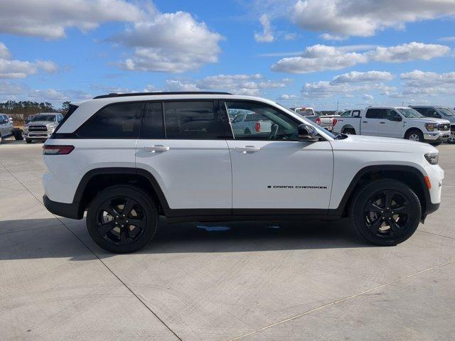 Thumbnail image of 2025 Jeep Grand Cherokee at WoodyFolsomCDJRofDouglas-New of Douglas, GA
